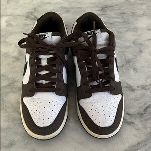Nike Dunk Low (Mocha Brown) size 7.5